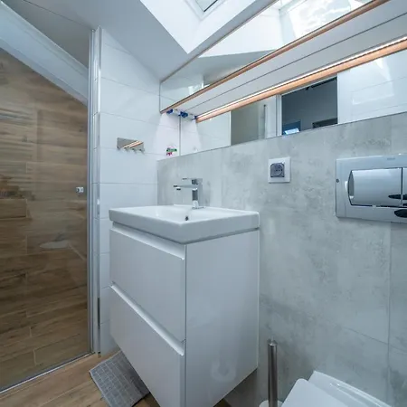 Elena Séjour chez l'habitant