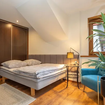 Séjour chez l'habitant Elena *