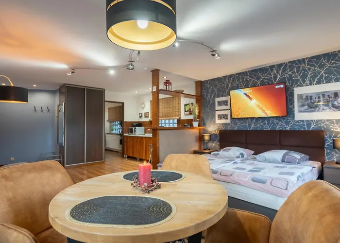 Elena Alloggio in famiglia