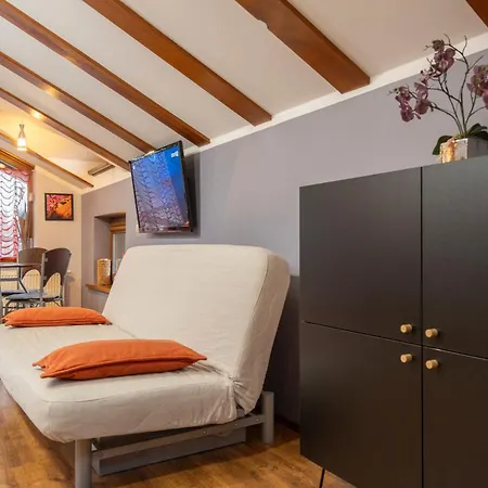 民宿 Elena 斯克拉斯卡波伦巴