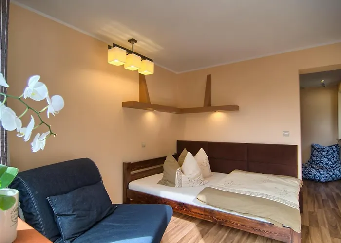 Elena Séjour chez l'habitant *