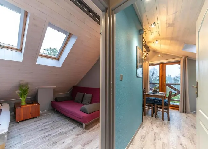 Elena 홈스테이 스클라르스카포렘바