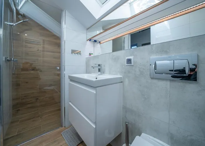 Elena Séjour chez l'habitant